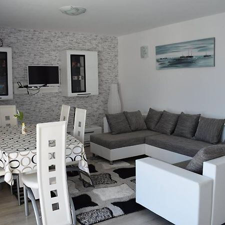 Apartmani Celjak Pag Town Eksteriør bilde