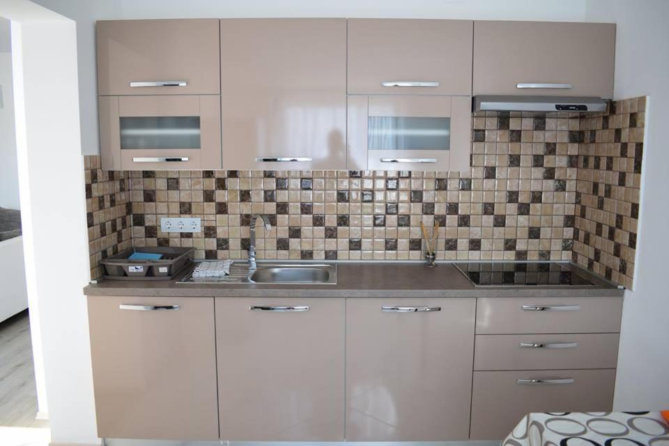 Apartmani Celjak Pag Town Eksteriør bilde