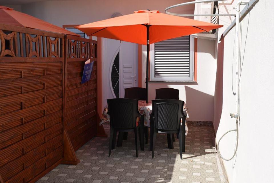 Apartmani Celjak Pag Town Eksteriør bilde
